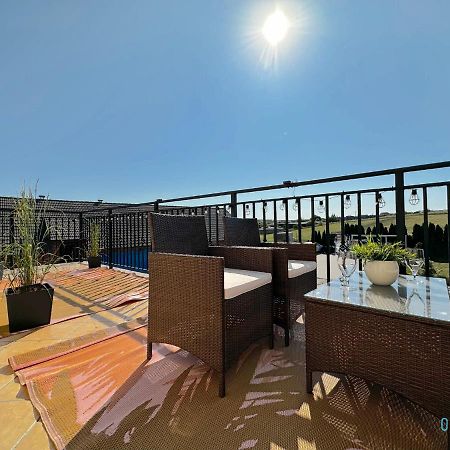 Hel Apartment- Tranquil Retreat, 15 Minutes To The Sea & Gdansk City Center Borkowo  Exterior foto